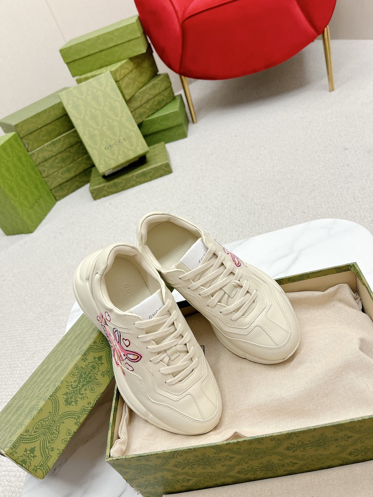 Calfskin Casual Clunky Womens Rhyton Sneakers