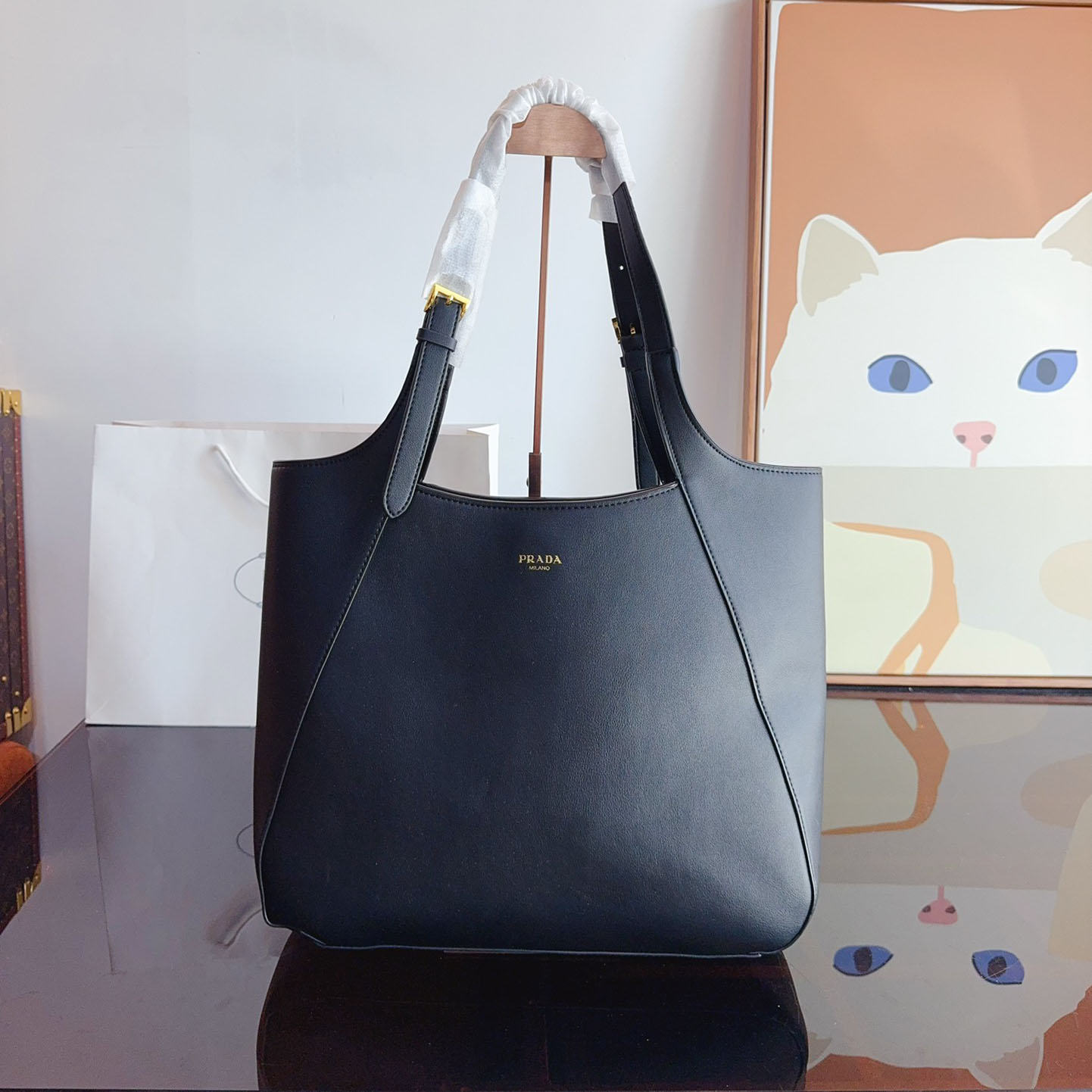 Large leather tote bag