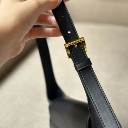Small leather shoulder bag