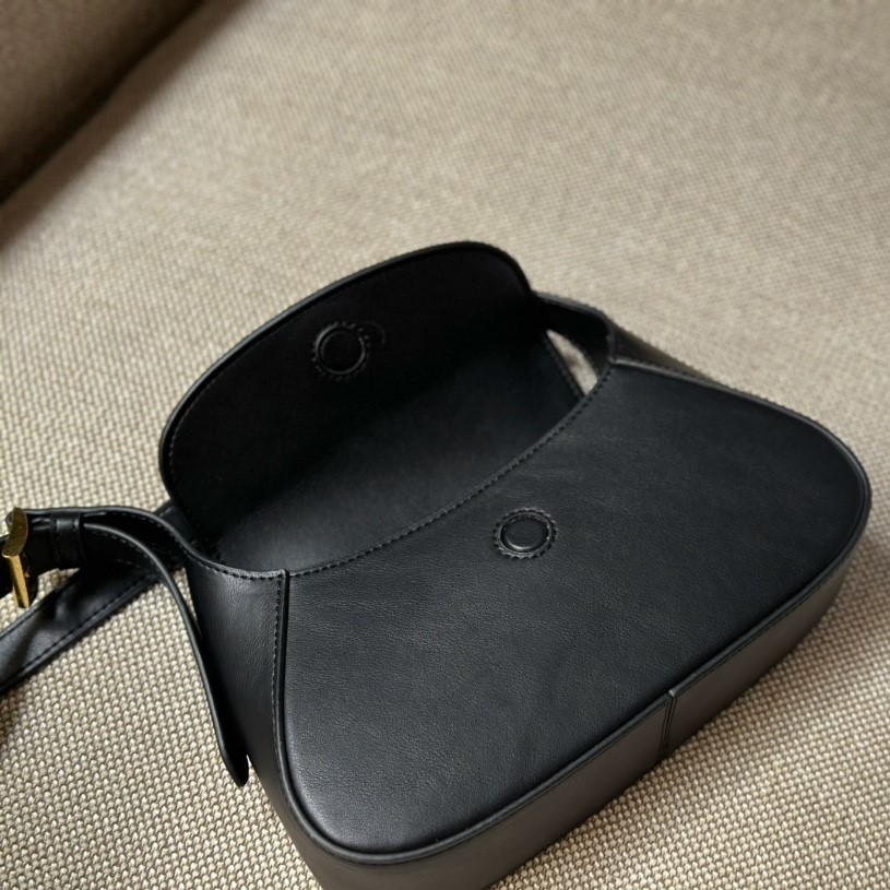 Small leather shoulder bag