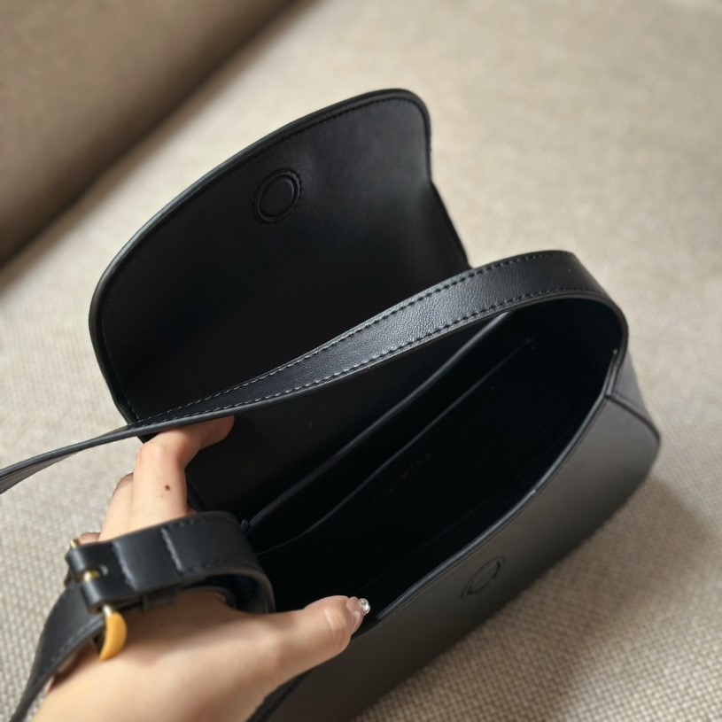 Small leather shoulder bag