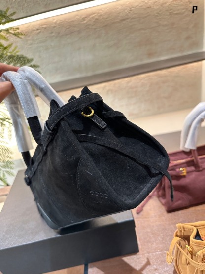 Medium Suede handbag