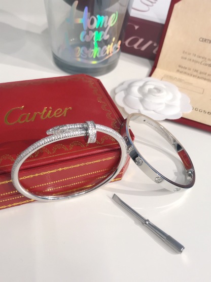 LOVE BRACELET, 4 DIAMONDS + JUSTE UN CLOU BRACELET, MEDIUM MODEL