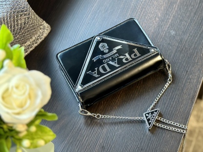 Spazzolato Triangle Logo Plate Flap Chain Crossbody Bag