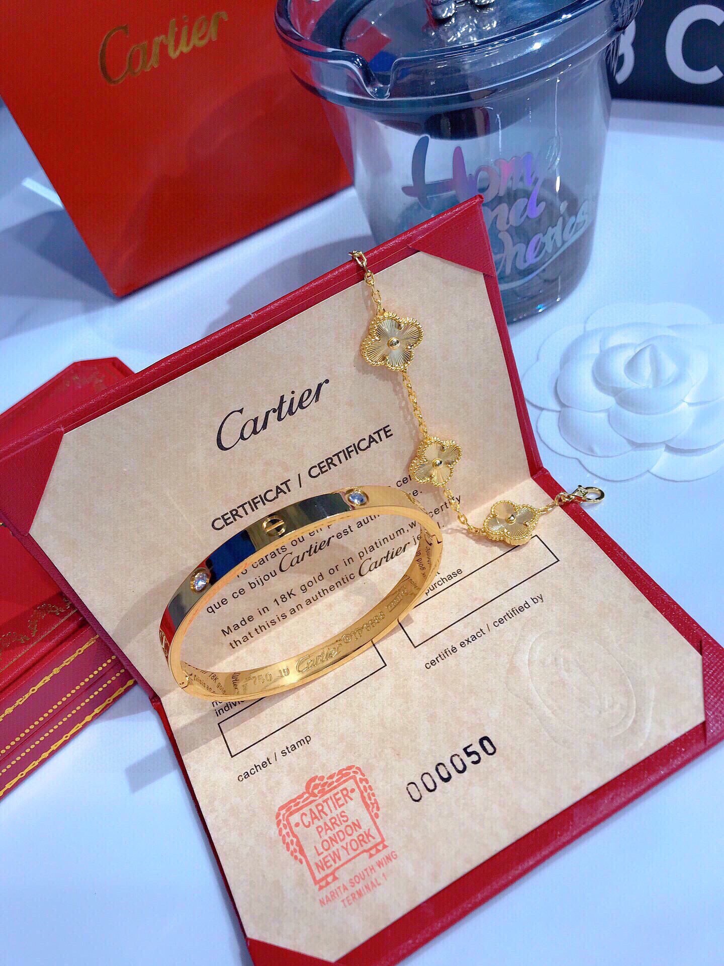 LOVE BRACELET, 4 DIAMONDS + Vintage Alhambra bracelet, 5 motifs