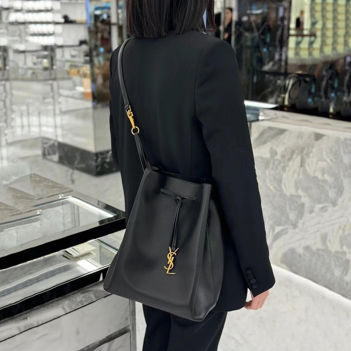 PARIS VII pochon in lambskin