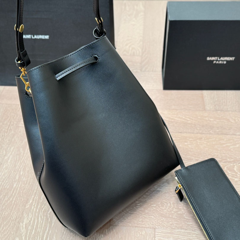 PARIS VII pochon in lambskin