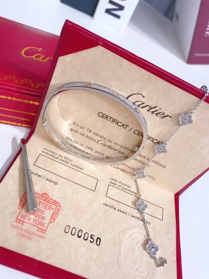 LOVE bracelet, small model, paved + Vintage Alhambra bracelet, 5 motifs