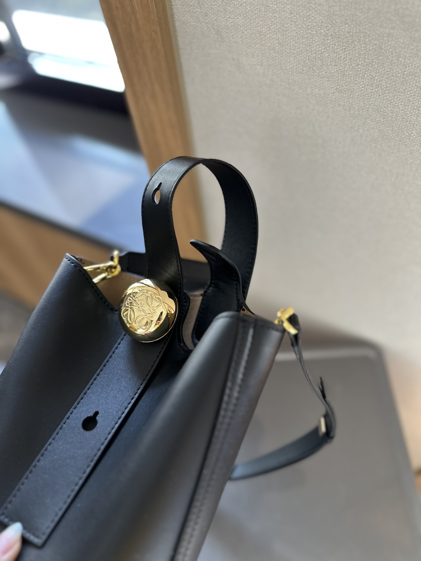 Pebble Bucket bag in soft grained calfskin