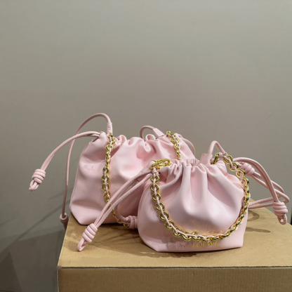 Flamenco purse in mellow nappa lambskin