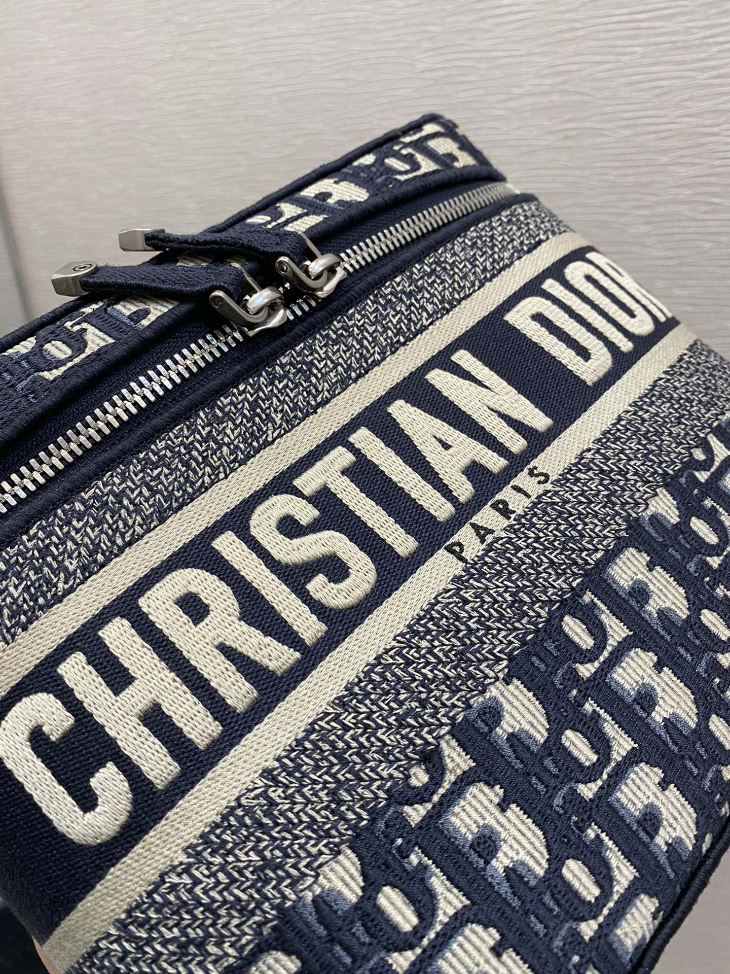 DithtorTravel Vanity Case with Shoulder Strap