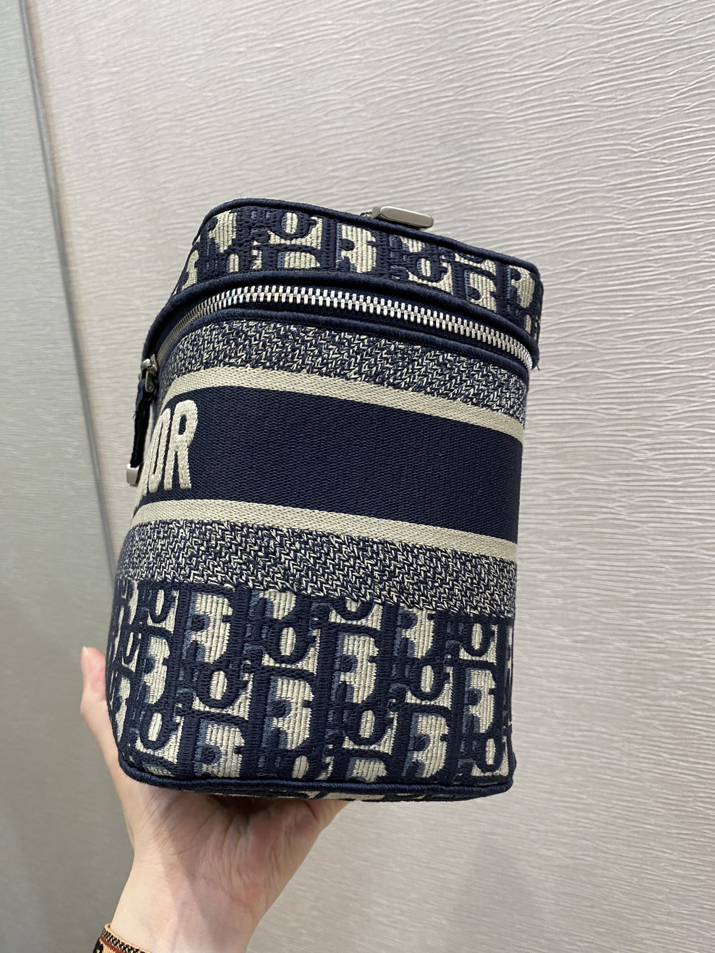 DithtorTravel Vanity Case with Shoulder Strap