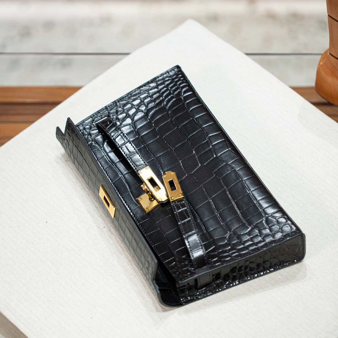 Herthtmes  Shiny Niloticus Crocodile Kelly Pochette Black