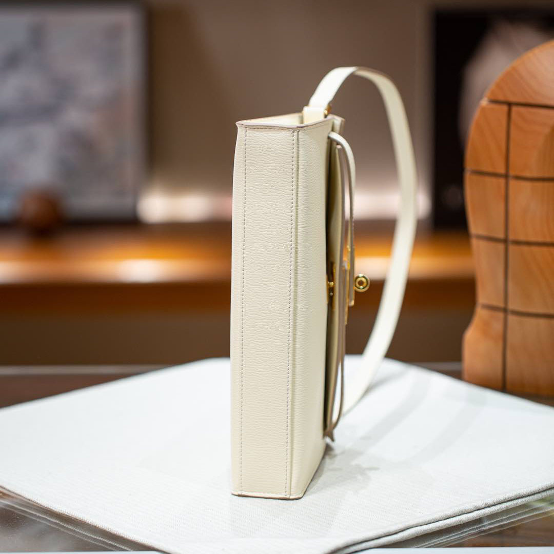 Herthtmes Chevre Chamkila Kelly Elan