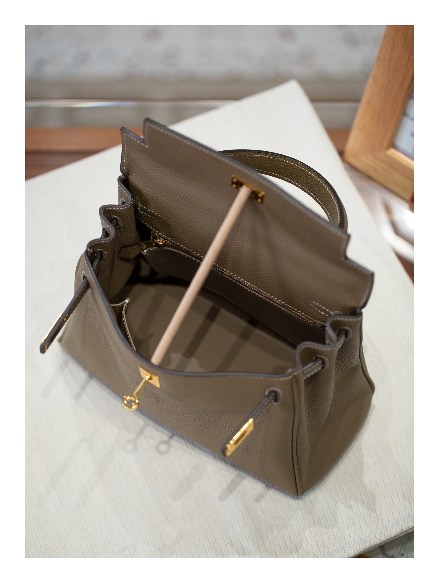 KELLY 25 FIRST LAYER TOGO COWHIDE GREY