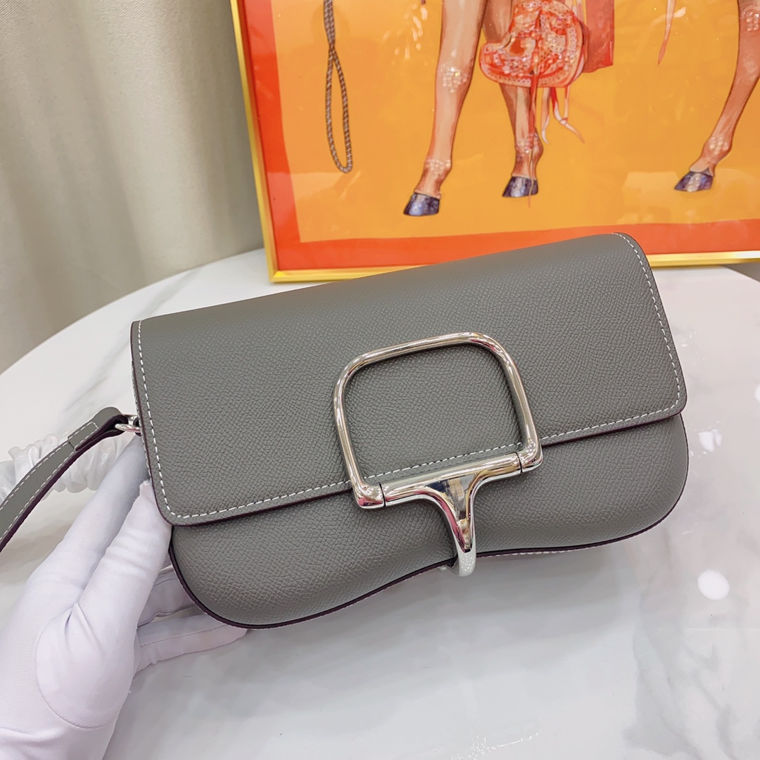Herthtmes Epsom Della Cavalleria Elan Gris Pale