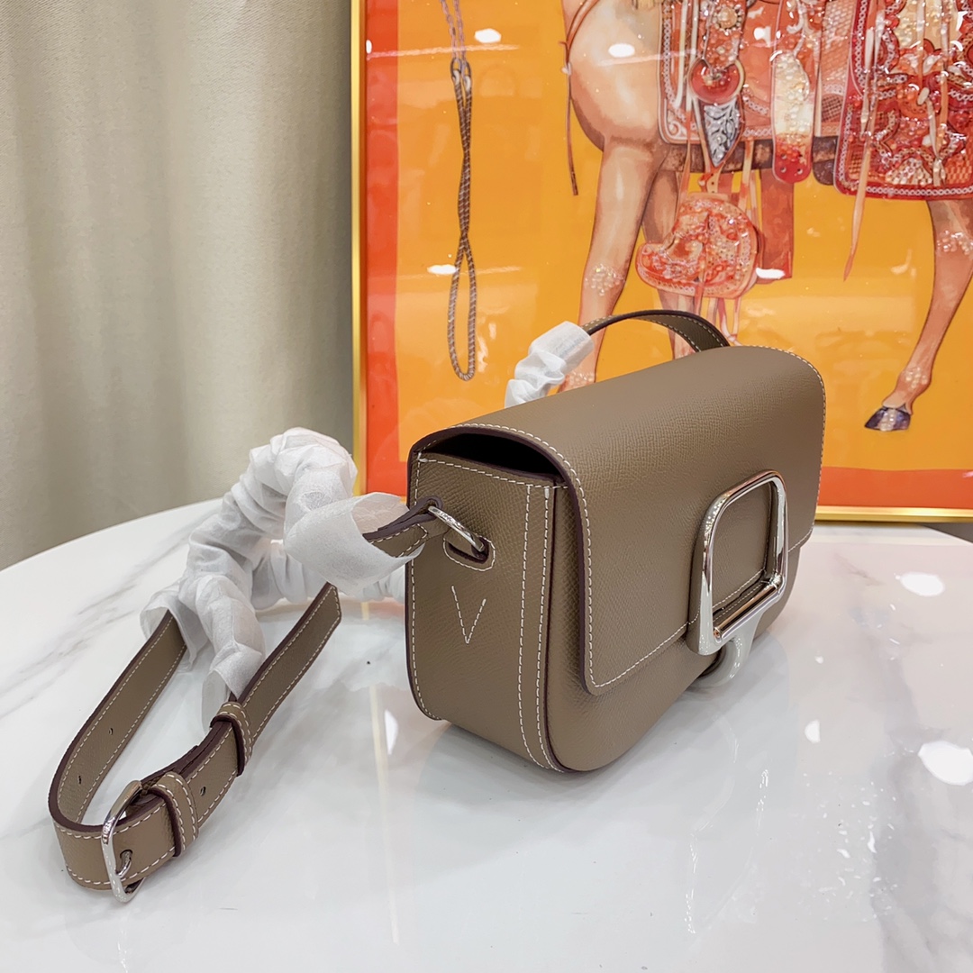 Herthtmes Epsom Della Cavalleria Elan Gris Pale