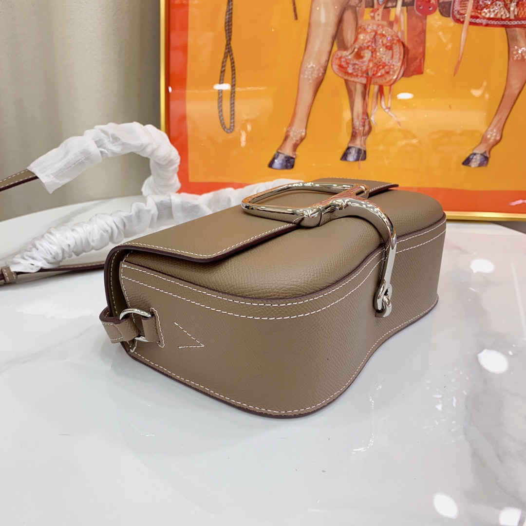 Herthtmes Epsom Della Cavalleria Elan Gris Pale