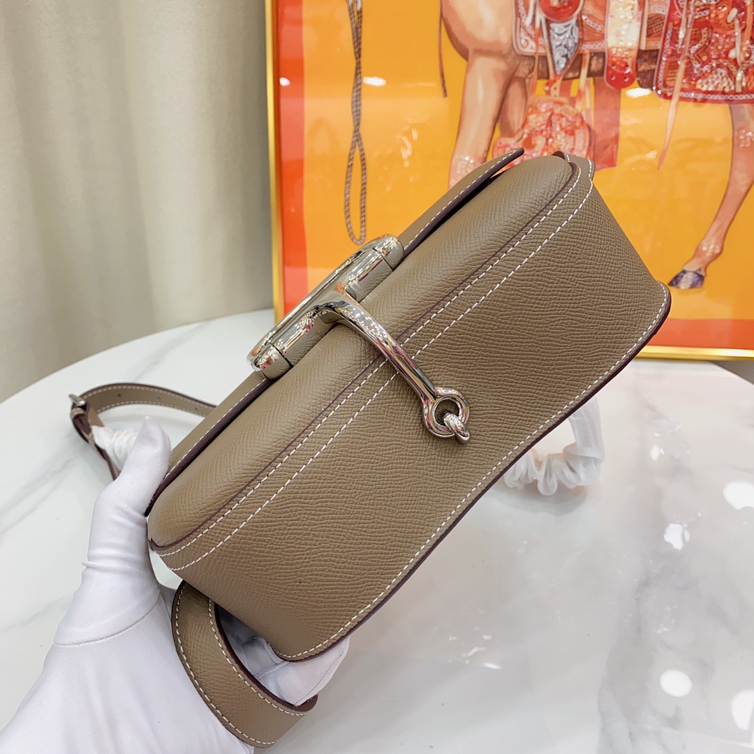 Herthtmes Epsom Della Cavalleria Elan Gris Pale