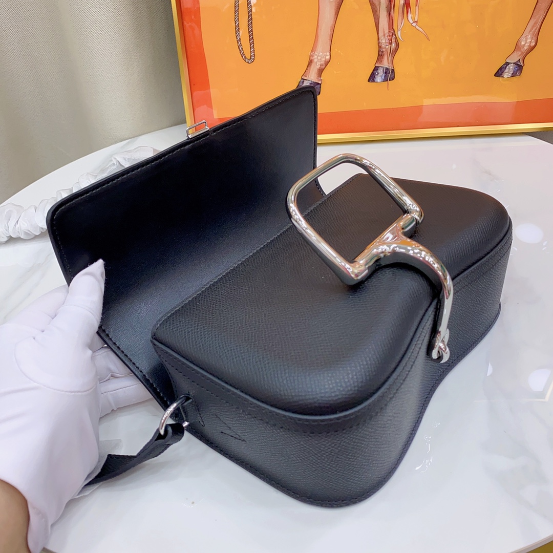 Herthtmes Epsom Della Cavalleria Elan Gris Pale