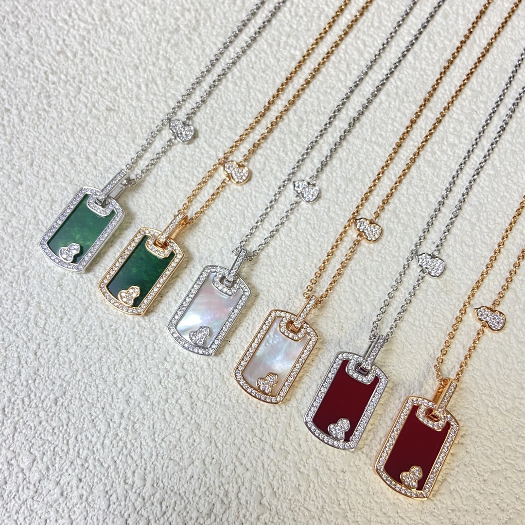 Wulu small tag pendant with diamonds