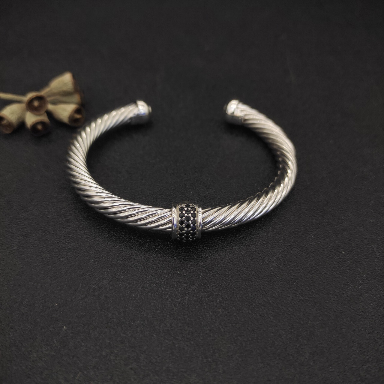 Classic Cable Station Bracelet Sterling Silver with Pave Diamonds, 7mm