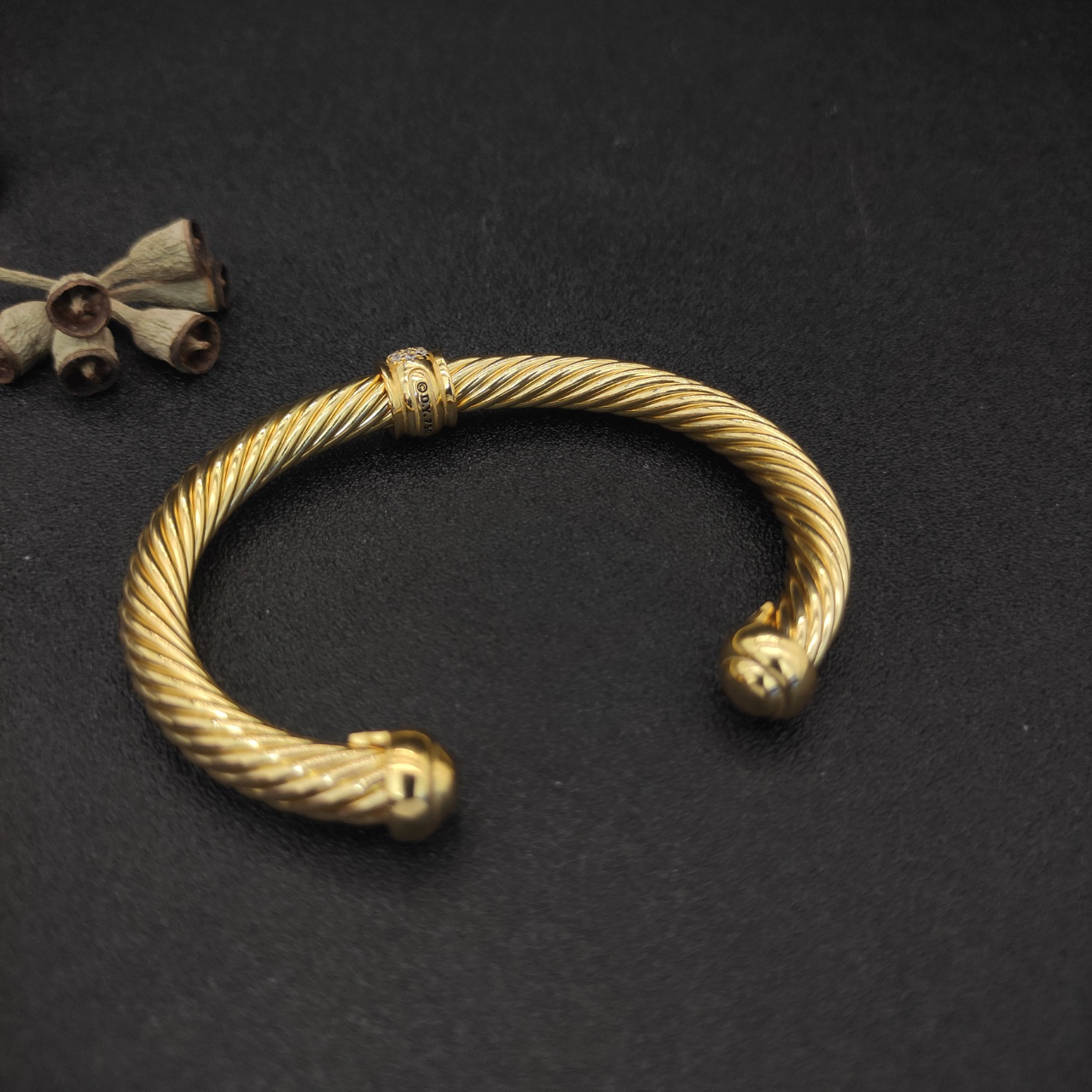 Classic Cable Station Bracelet 18K Yellow Gold and Pave Diamonds, 7mm