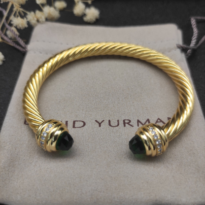 Classic Cablespira® Bracelet 18K Yellow Gold with Dark Green Crystal And Half Diamonds, 7mm