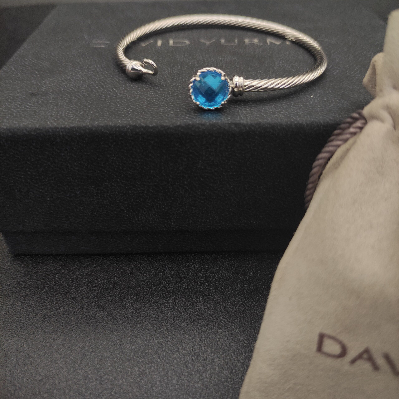 Petite Chatelaine® Bracelet Sterling Silver with Blue Onyx, 3mm