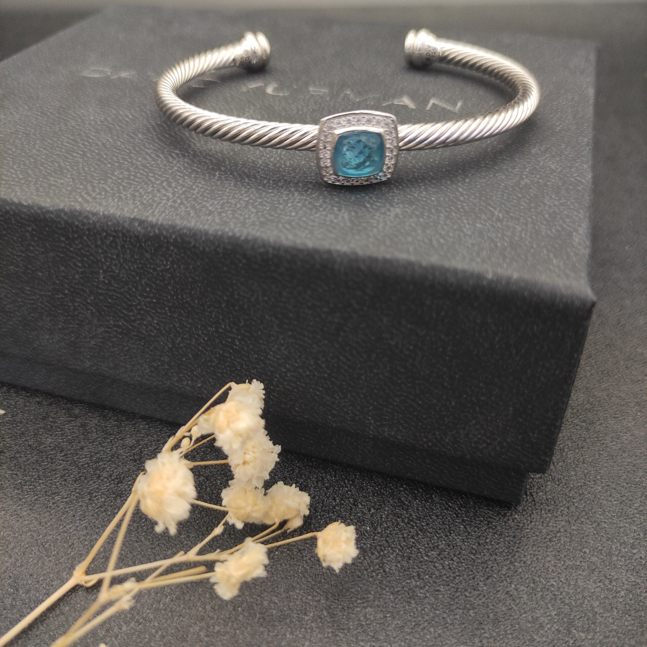 Dathtvid Yurthtman  Sterling Silver Diamond Sapphire 4mm Noblesse Cable Bracelet