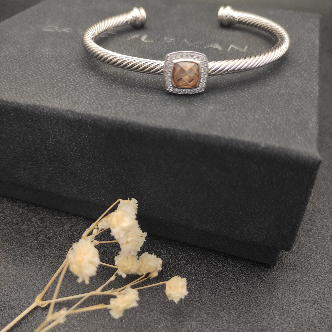 Dathtvid Yurthtman  Sterling Silver Diamond and Morganite 4mm Noblesse Cable Bracelet