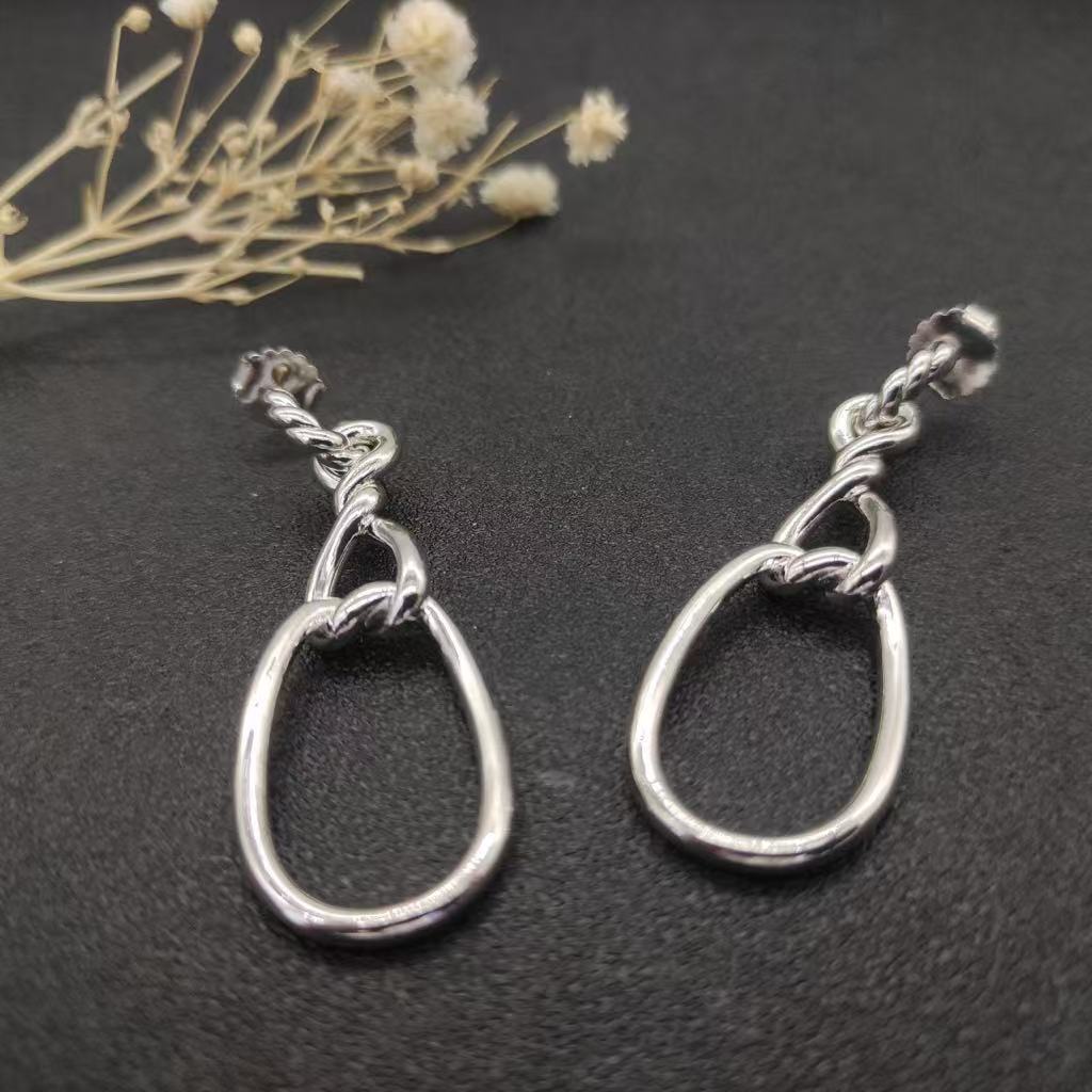 Sculpted Chain Drop Earrings