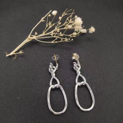 Sculpted Chain Drop Earrings