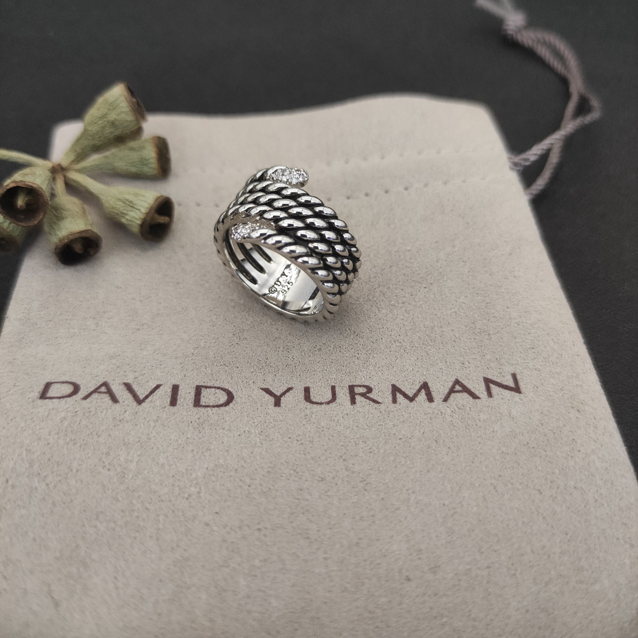 Dathtvid Yurthtman Diamond Willow Serpentine Ring