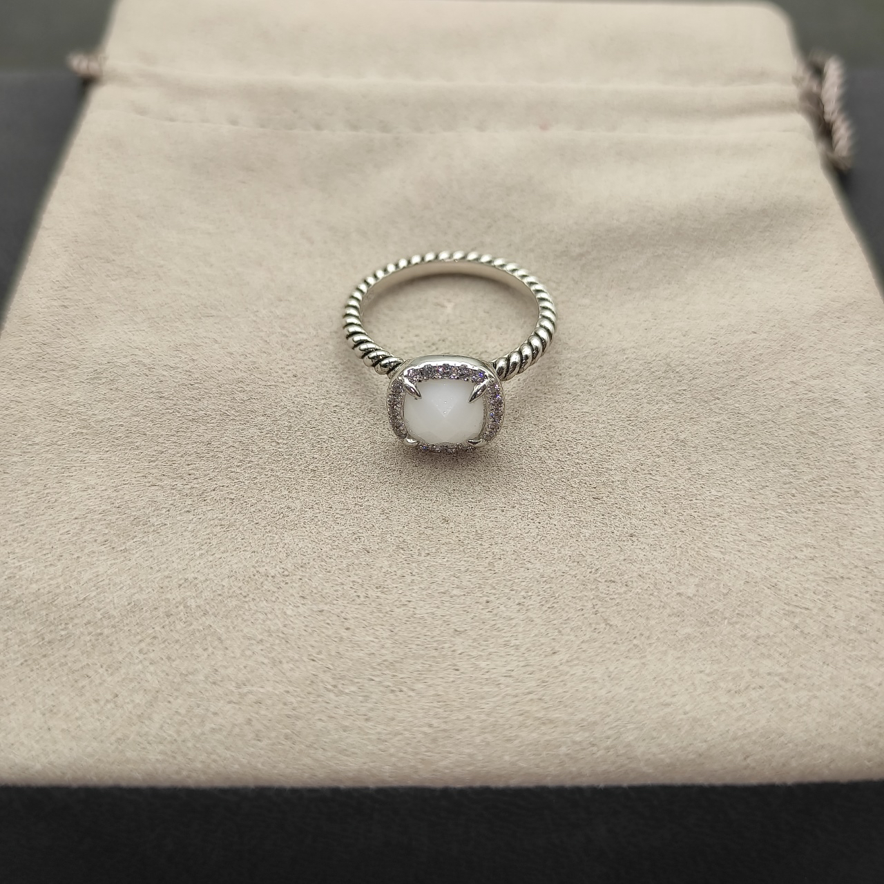 Petite Chatelaine® Pavé Bezel Ring Sterling Silver with Pearls and Diamonds, 7mm