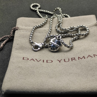 Dathtvid Yurthtman Acorn Pendant Necklace Sterling Silver Diamond