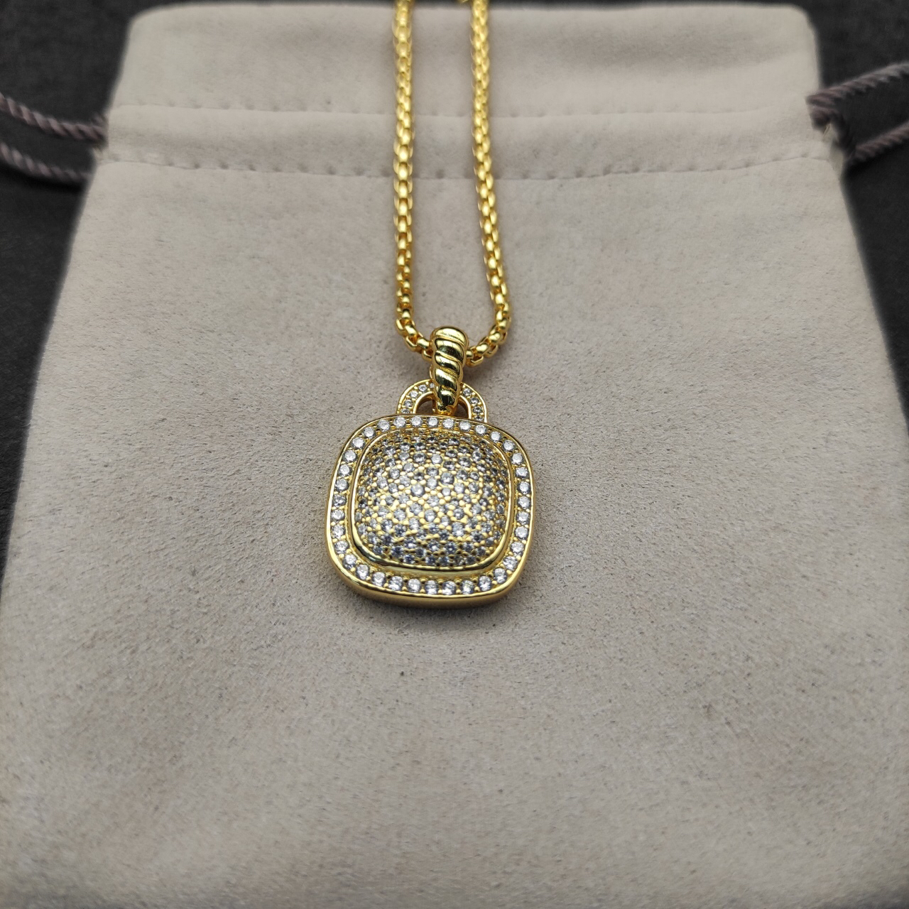 Albion® Pendant in 18K Yellow Gold with Pave Diamonds,18mm