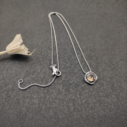 Petite Chatelaine® Necklace Sterling Silver with Champagne, 10mm