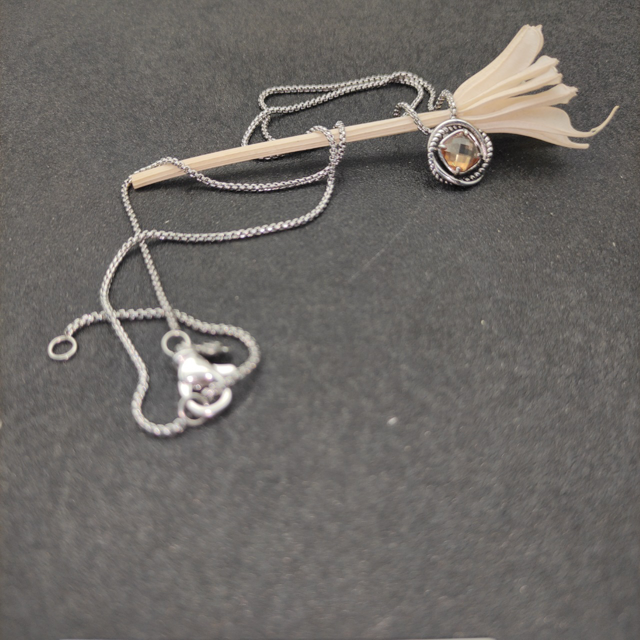 Petite Chatelaine® Necklace Sterling Silver with Champagne, 10mm