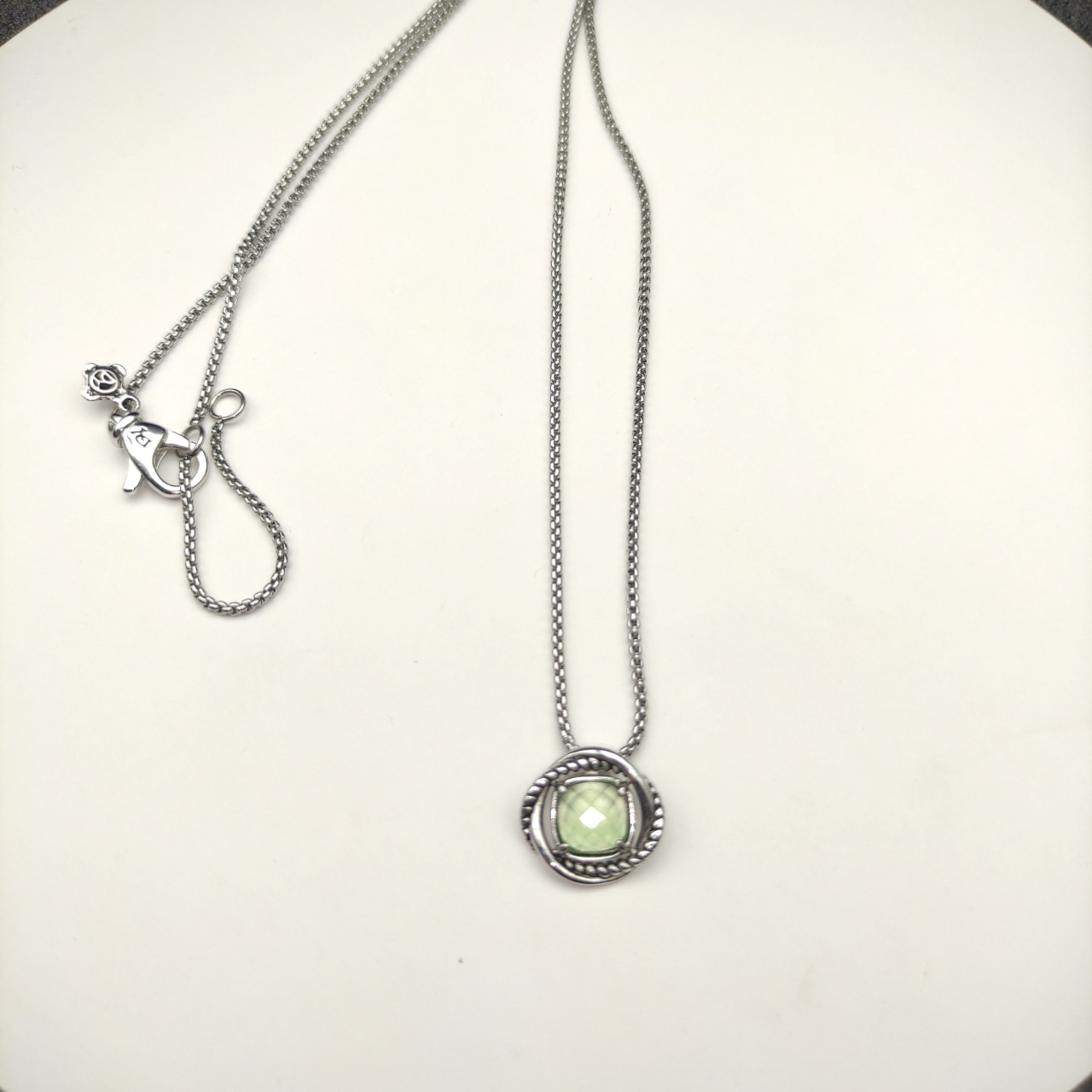 Petite Chatelaine® Necklace Sterling Silver with Peridot, 10mm