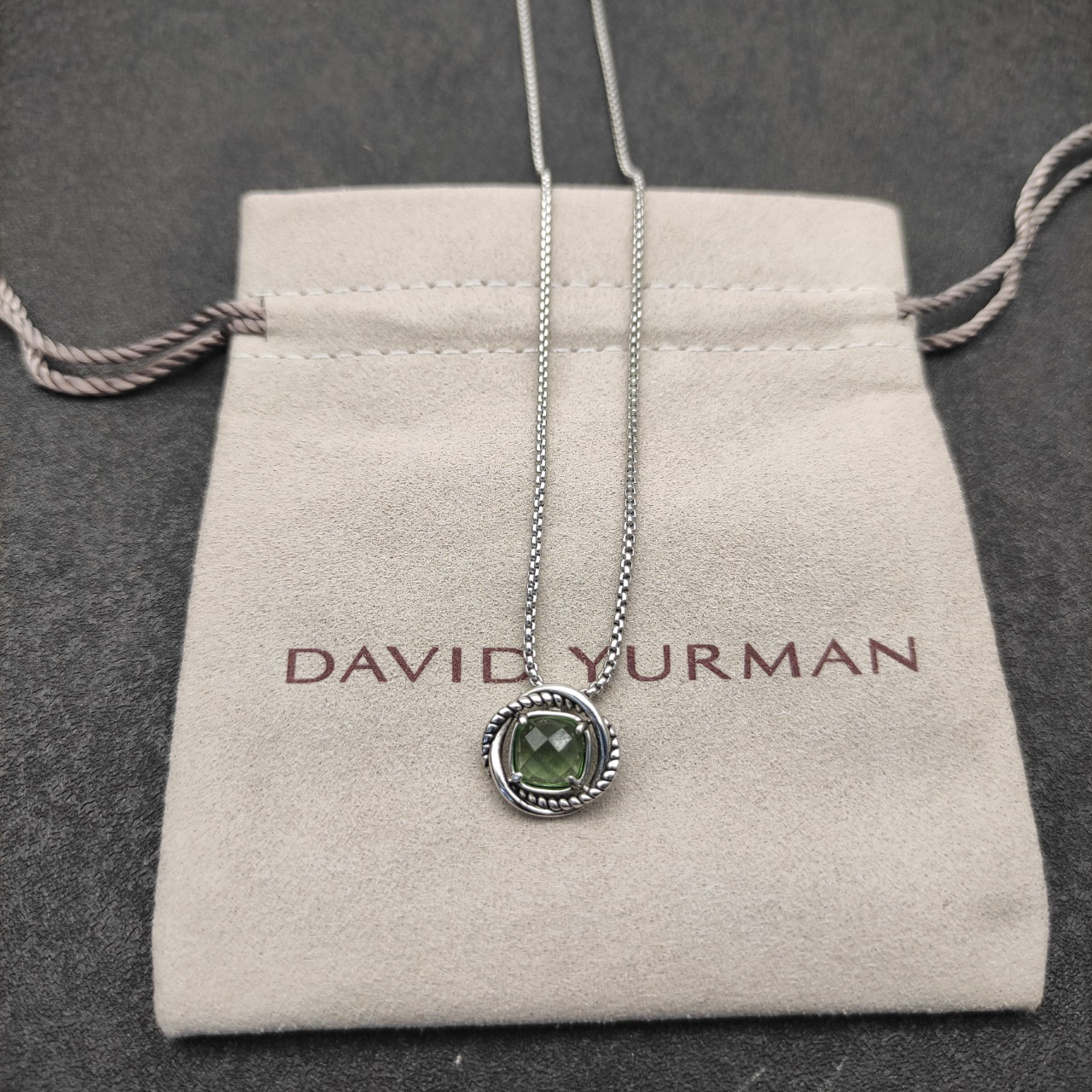 Petite Chatelaine® Necklace Sterling Silver with Peridot, 10mm