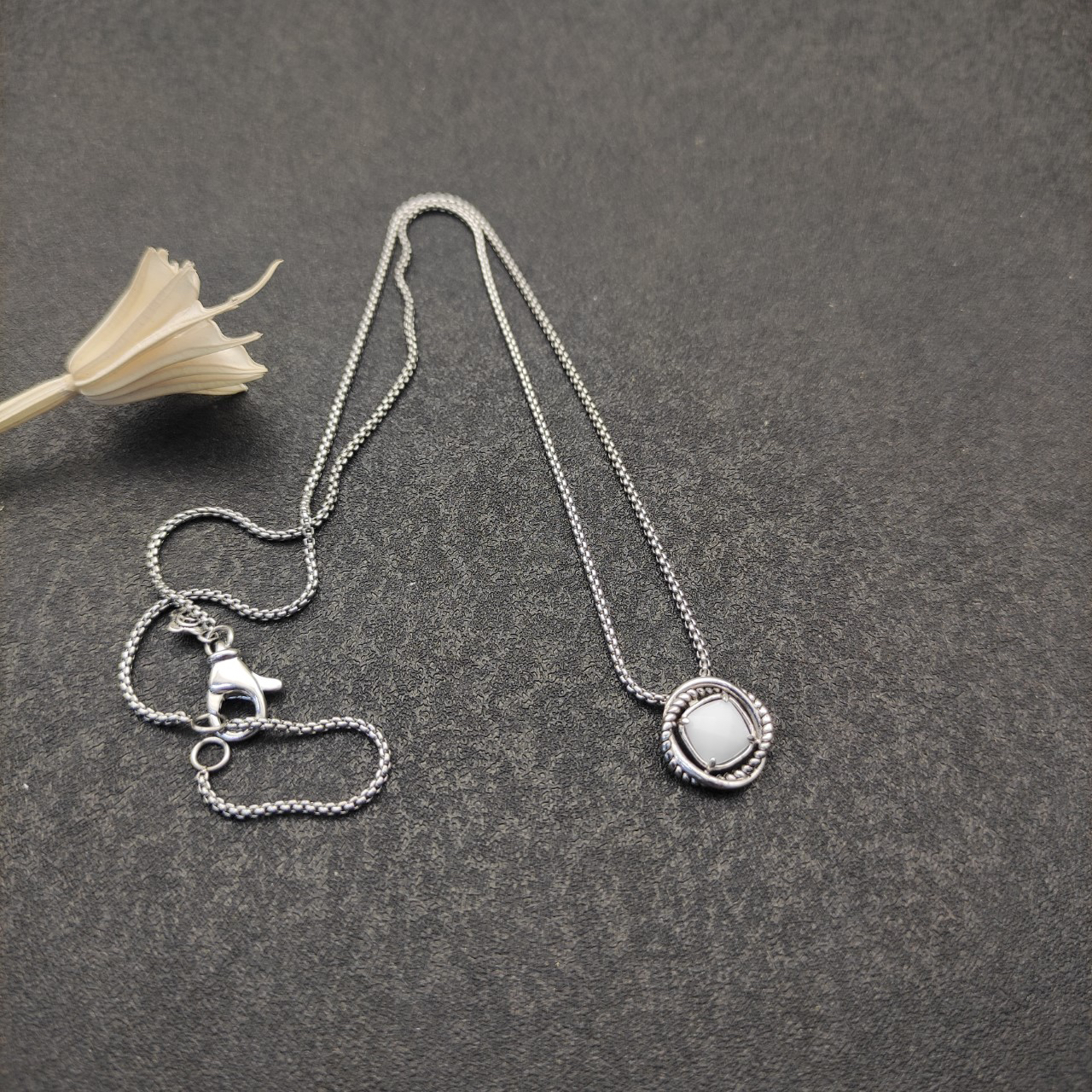 Petite Chatelaine® Necklace Sterling Silver with Pearl, 10mm