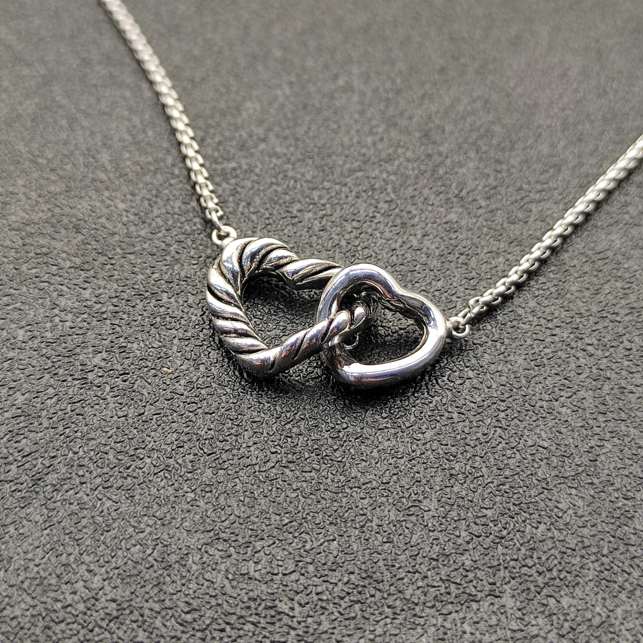 Cable Collectibles® Interlocking Heart Necklace Sterling Silver, 16.4mm