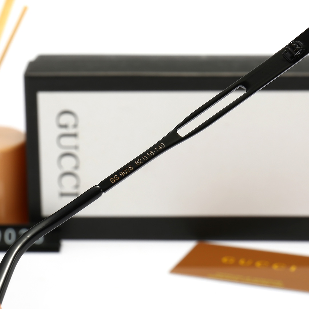 4-color fashionable GthtG sunglasses