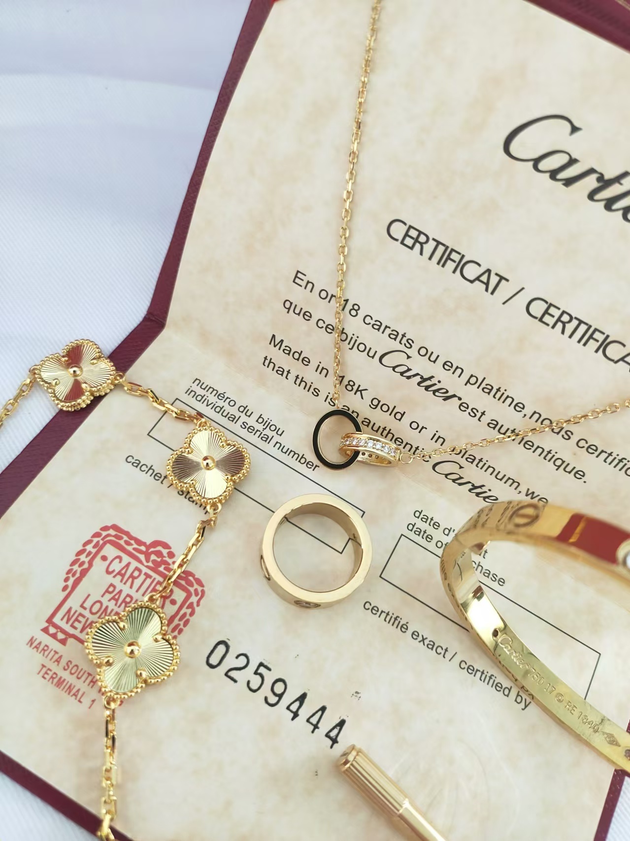 LOVE BRACELET, 4 DIAMONDS + LOVE RING, 3 DIAMONDS + LOVE NECKLACE, DIAMONDS + VINTAGE ALHAMBRA BRACELET, 5 MOTIFS