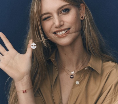 Jeux de Liens Carnelian bracelet