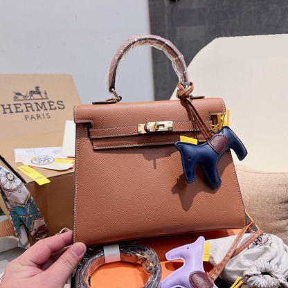 Kelly 25 Sellier Bag Gold Epsom Leather with Gold Hardware