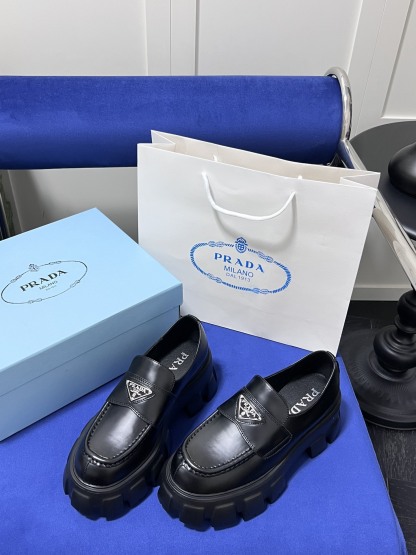 Monolith Lug Sole Loafer