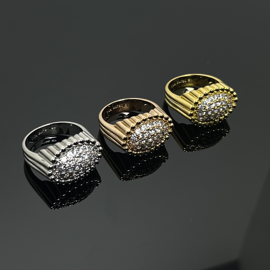 Perlée diamonds pavé ring