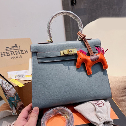 Kelly 28 Sellier Bag Gold Epsom Leather with Gold Hardware